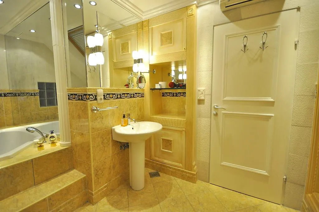Villa Marjan - 3 Bdr, 3 Bath, Parking Split 0*,